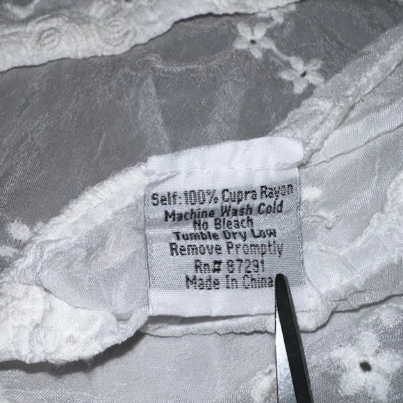 Johnny Was Women's Small White Eyelet Blouse - Picture 7 of 9